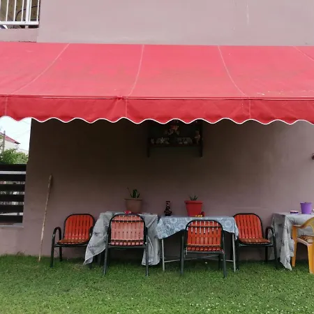 Aparthotel ο ακλόνητος 3*