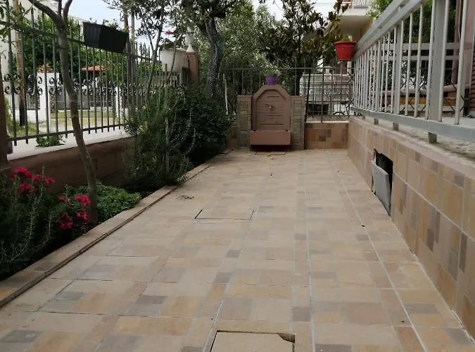 ο ακλόνητος 公寓式酒店 3*